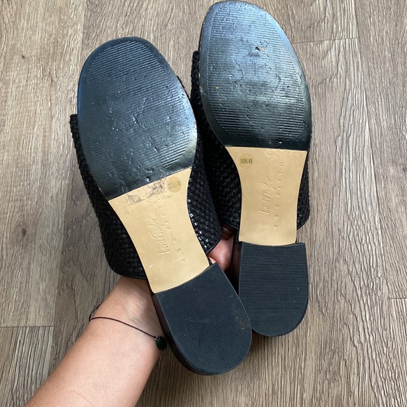 Lord and Taylor 424 Fifth weaved open toe slip on sandals / slippers. - Picture 4 of 6